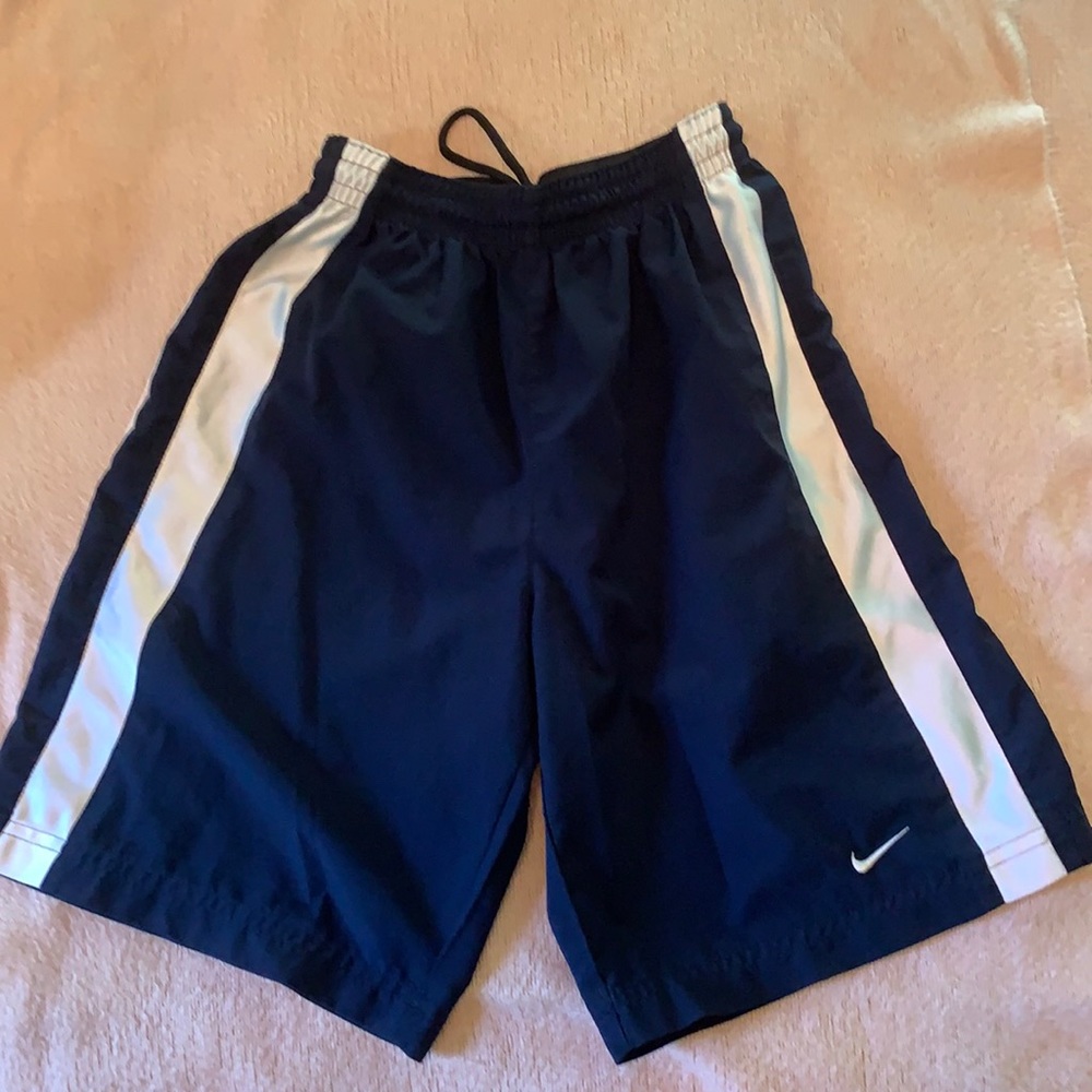 Nike Sportswear Athletic Shorts Size M 10-12